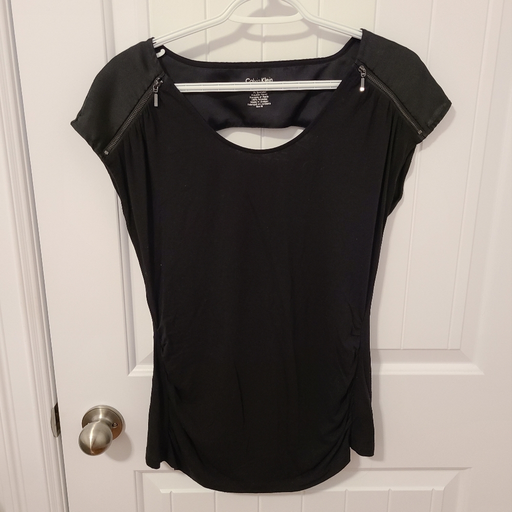 🌟Calvin Klein Black Shirt Size Medium